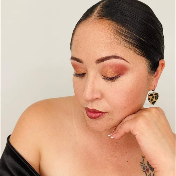 Mary kay Semi Shine Lipstick in Downtown Brown. - Picture 3 of 4